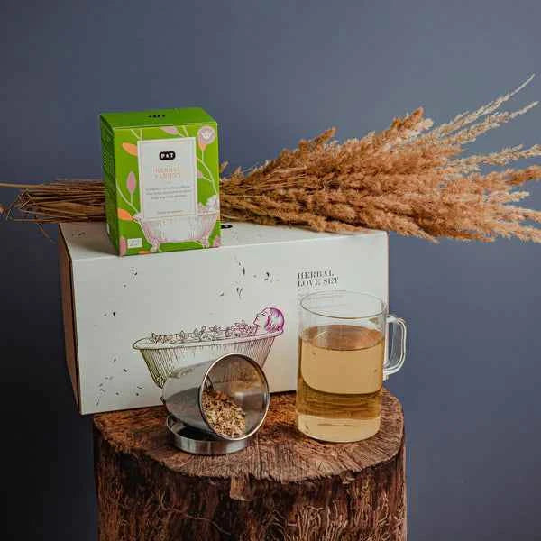 P&T Herbal Love Set